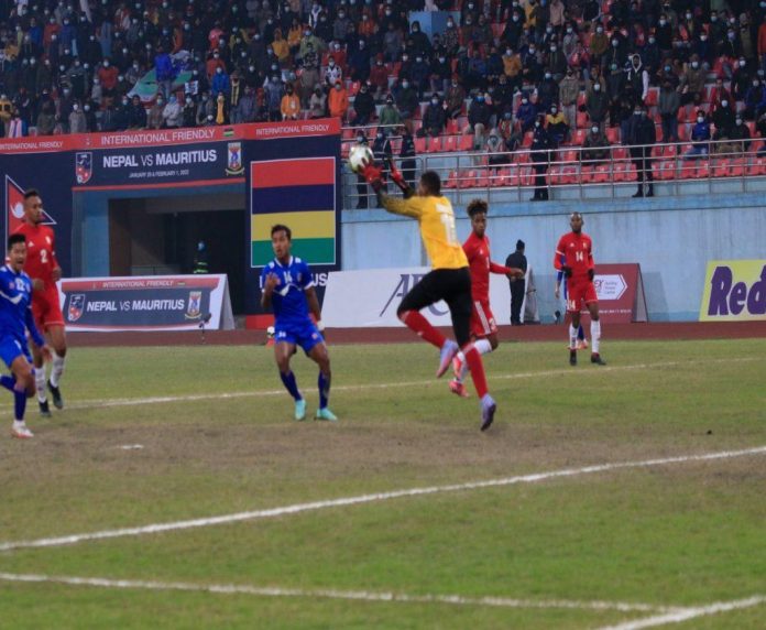 RS-KTM-Footballa-1-1024x841